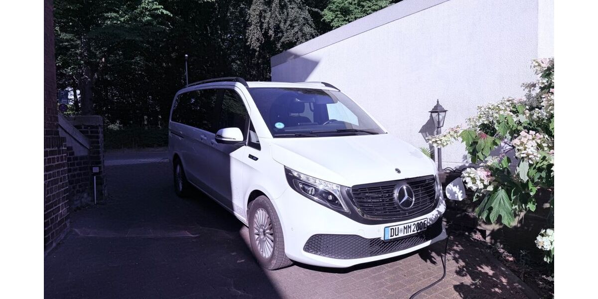 Mercedes-Benz EQV 97.000 km 37.600 &euro; Duisburg 47198