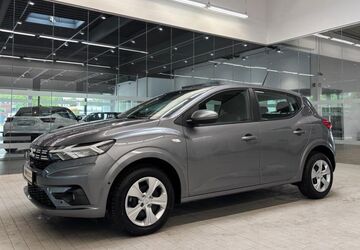 Dacia Sandero 3.987 km 15.490 &euro; Duisburg 47167