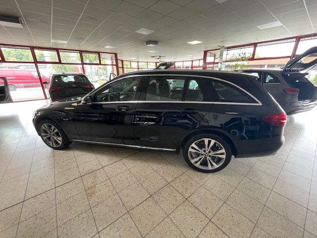 Mercedes-Benz C 220 168.409 km 16.900 &euro; Duisburg 47138