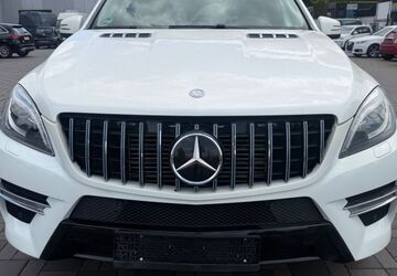 Mercedes-Benz ML 350 172.042 km 20.990 &euro; Duisburg 47169