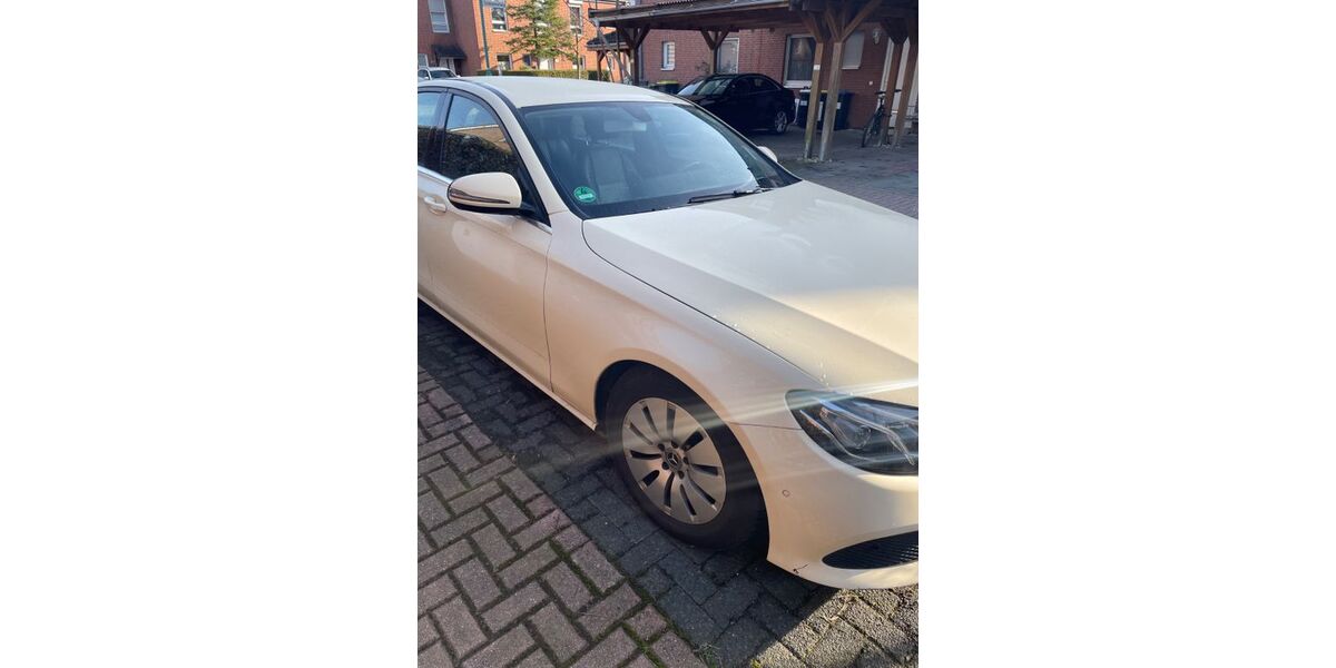 Mercedes-Benz E 200 275.000 km 8.000 &euro; Duisburg 47249