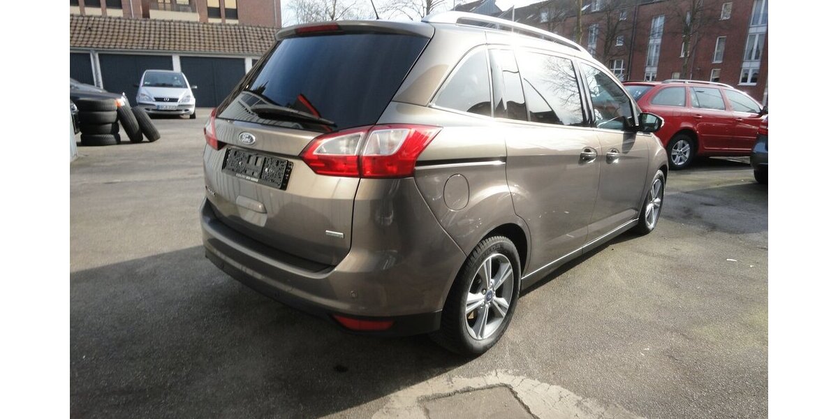 Ford Grand C-Max SYNC Edit. 1,6L/110KW Klima+PDC Top 170.000 km 4.999 &euro; Neuss 41462