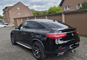 Mercedes-Benz GLE 300 211.000 km 27.000 &euro; Duisburg 47137