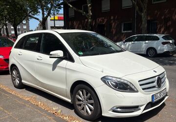 Mercedes-Benz B 180 75.015 km 11.500 &euro; Duisburg 47169