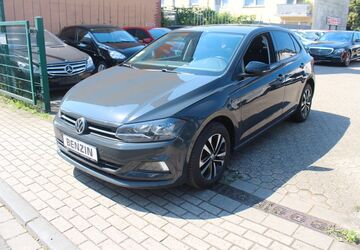 VW Polo 175.000 km 8.850 &euro; Duisburg 47139