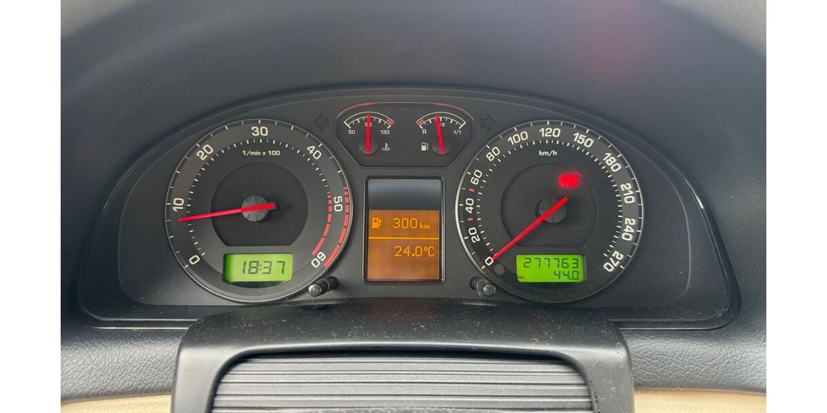 Skoda Superb 278.000 km 1.800 &euro; Duisburg 47259