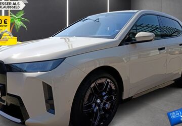 BMW iX 27.567 km 66.289 &euro; Bottrop 46236