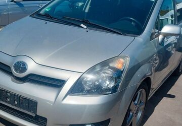 Toyota Corolla Verso 219.000 km 2.200 &euro; Moers 47441
