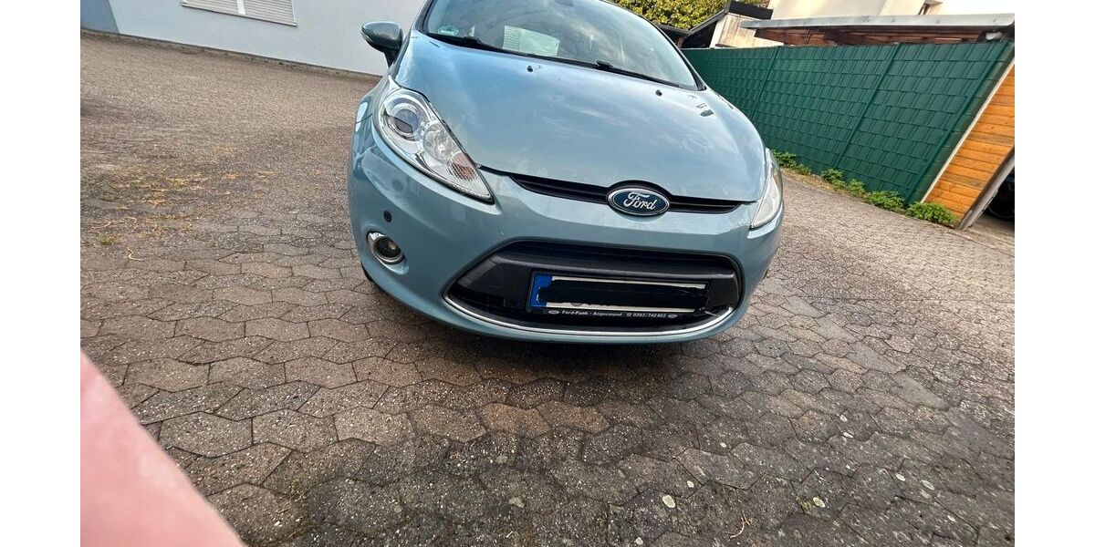 Ford Fiesta 122.000 km 4.100 &euro; Düsseldorf 40231