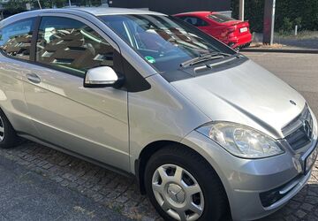 Mercedes-Benz A 150 160.000 km 2.490 &euro; Duisburg 47057