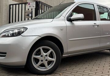 Mazda 2 139.000 km 2.990 &euro; Duisburg 47166