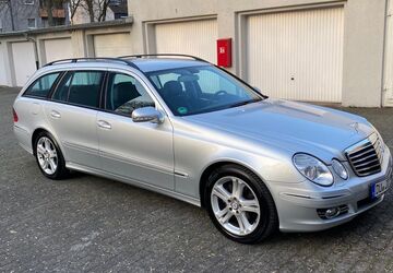 Mercedes-Benz E 220 240.000 km 7.499 &euro; Duisburg 47167
