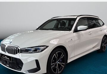 BMW 330 23.022 km 45.745 &euro; Duisburg 47053