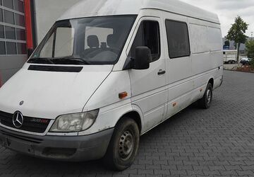 Mercedes-Benz Sprinter 218.000 km 2.950 &euro; Essen 45356