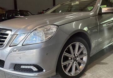 Mercedes-Benz E 220 144.900 km 12.990 &euro; Duisburg 47059