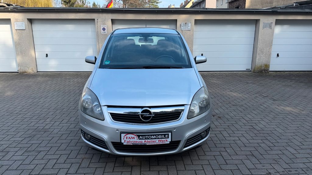 Opel Zafira 150.000 km 4.399 &euro; Essen 45356