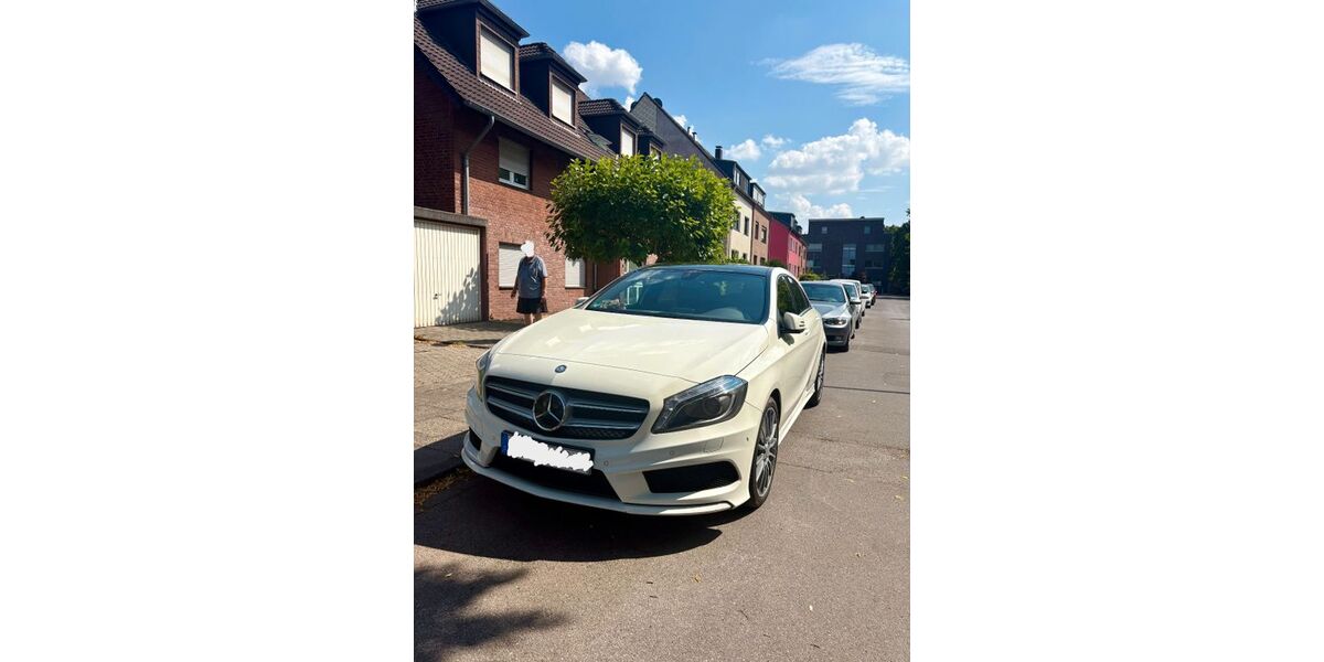 Mercedes-Benz A 180 51.000 km 17.000 &euro; Duisburg 47249