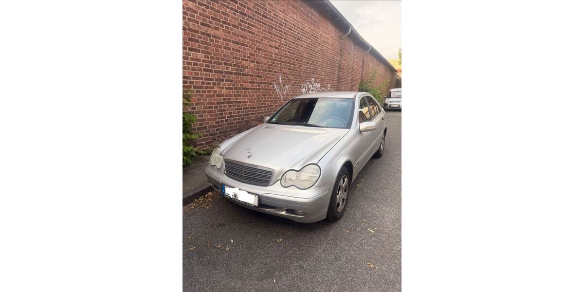Mercedes-Benz C 200 174.000 km 2.000 &euro; Duisburg 47055