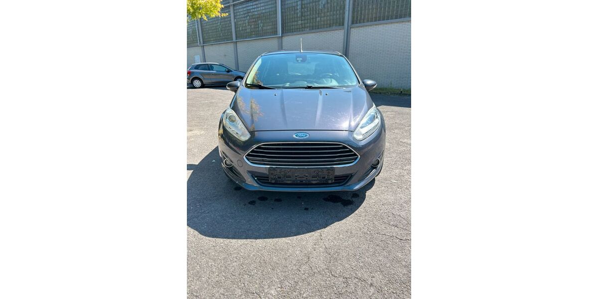 Ford Fiesta 157.000 km 2.999 &euro; Duisburg 47239
