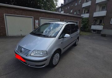 VW Sharan 199.000 km 4.000 &euro; Neuss 41469
