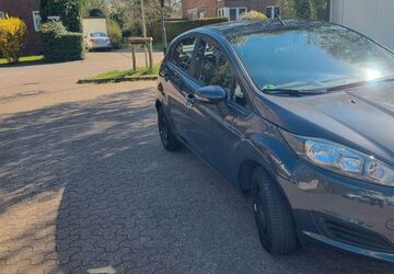 Ford Fiesta 71.500 km 5.000 &euro; Duisburg 47058