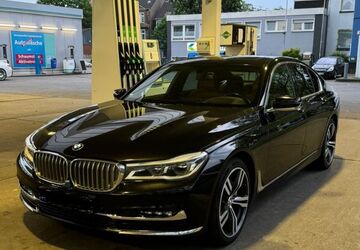BMW 730 260.000 km 22.900 &euro; Duisburg 47166
