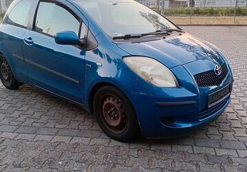 Toyota Yaris 269.223 km 799 &euro; Duisburg 47198