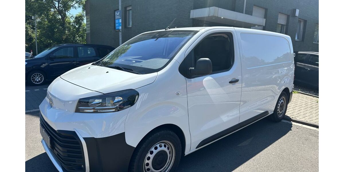 Toyota Proace (Verso) 19.000 km 23.880 &euro; Duisburg 47138