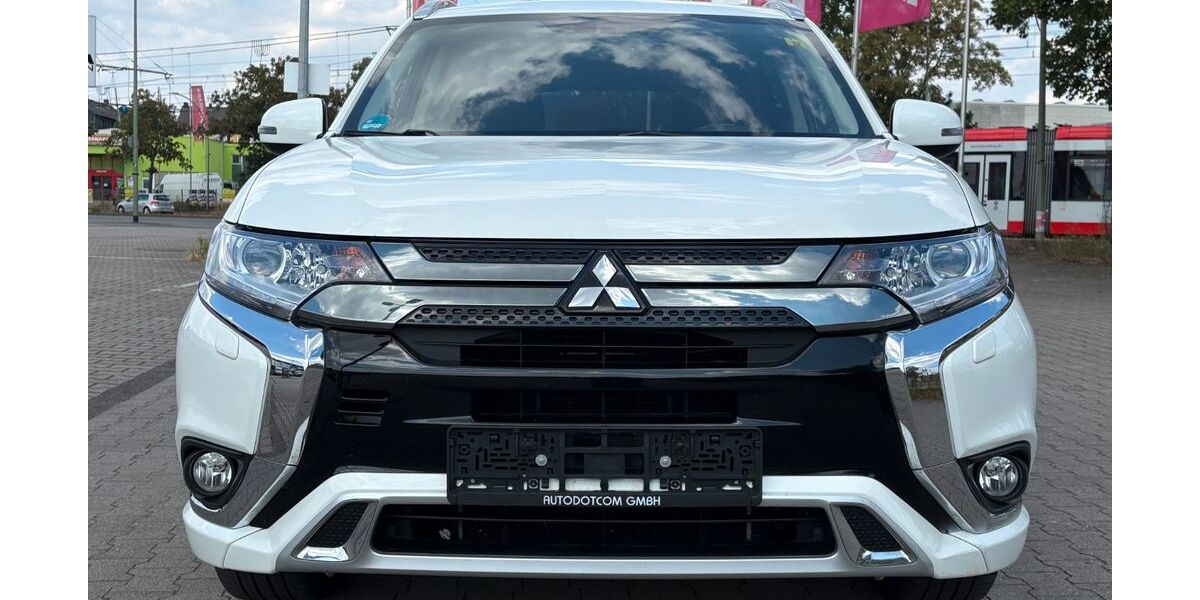 Mitsubishi Outlander 85.763 km 17.700 &euro; Duisburg 47055