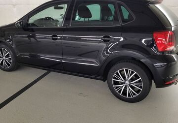 VW Polo 125.500 km 9.900 &euro; Düsseldorf 40221