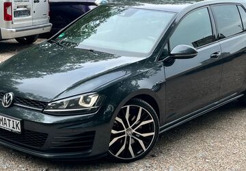 VW Golf 219.000 km 11.750 &euro; Duisburg 47137