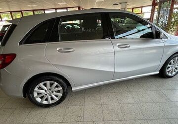 Mercedes-Benz B 180 108.547 km 16.800 &euro; Duisburg 47138