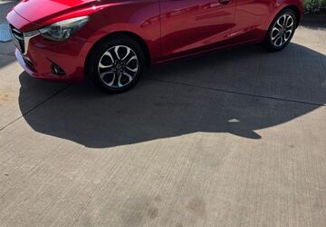 Mazda 2 95.000 km 7.750 &euro; Gelsenkirchen 45899