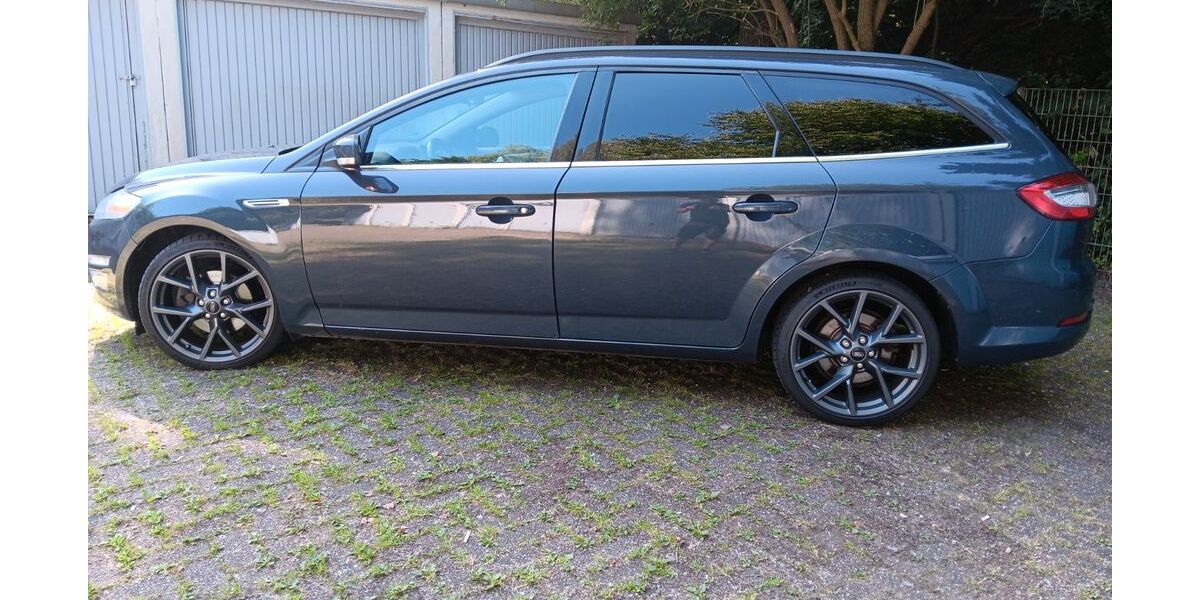 Ford Mondeo 175.600 km 5.500 &euro; Duisburg 47137