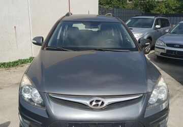 Hyundai i30 165.000 km 2.390 &euro; Duisburg 47138