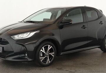 Toyota Yaris 16.900 km 22.484 &euro; Neuss 41460