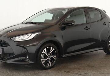 Toyota Yaris 14.000 km 22.484 &euro; Düsseldorf 40233