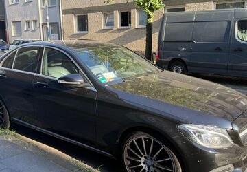 Mercedes-Benz C 220 198.000 km 14.900 &euro; Duisburg 47051