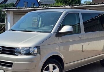 VW T5 Multivan 229.000 km 14.999 &euro; Duisburg 47179