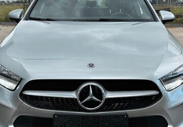 Mercedes-Benz A 180 87.703 km 17.990 &euro; Duisburg 47169