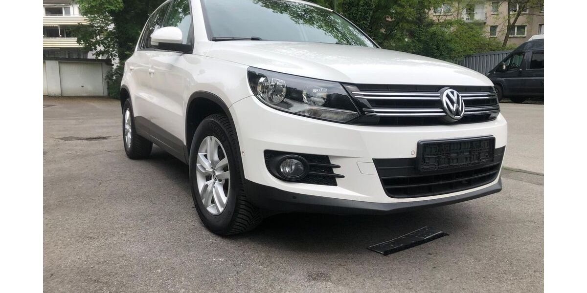 VW Tiguan 134.500 km 10.850 &euro; Duisburg 47119