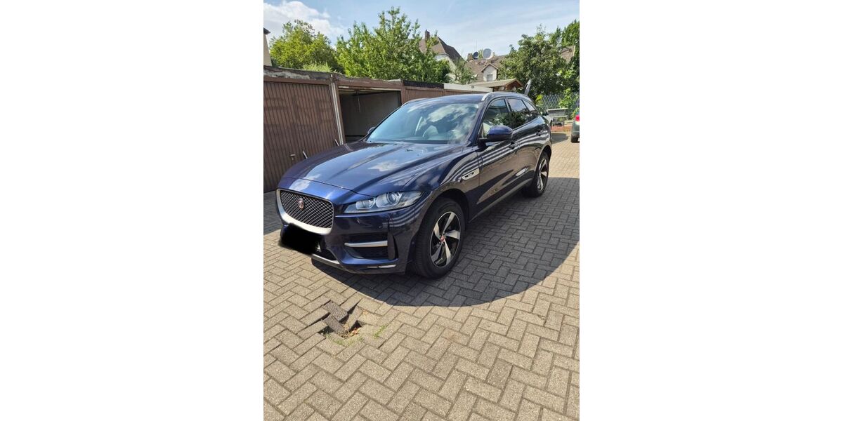 Jaguar F-Pace 171.000 km 21.900 &euro; Duisburg 47166