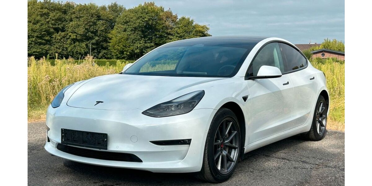 Tesla Model 3 85.300 km 27.990 &euro; Neukirchen-Vluyn 47506
