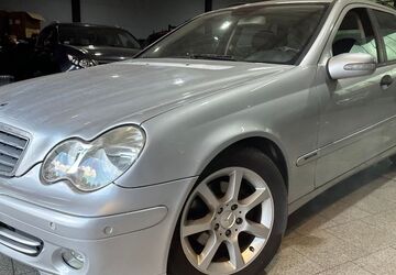 Mercedes-Benz C 200 278.800 km 2.990 &euro; Duisburg 47059