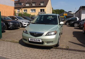 Mazda 2 135.000 km 2.999 &euro; Duisburg 47139