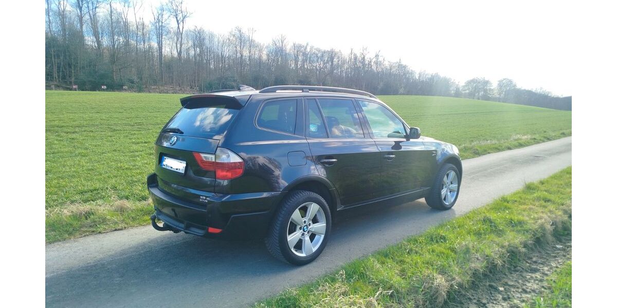 BMW X3 218.000 km 4.750 &euro; Essen 45259